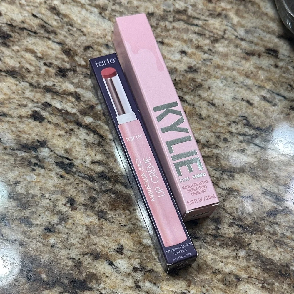 Tarte Maracuja Juicy Lip Crème and my Kylie Matte Liquid Lipstick